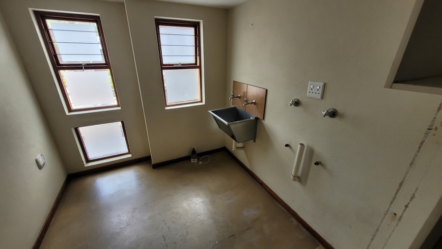 To Let 3 Bedroom Property for Rent in Uitsig Landgoed Estate Mpumalanga