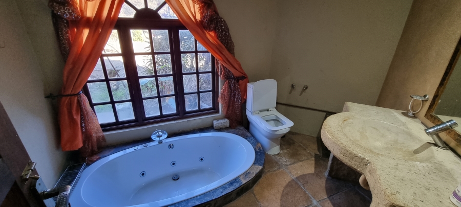 8 Bedroom Property for Sale in Nelspruit Rural Mpumalanga