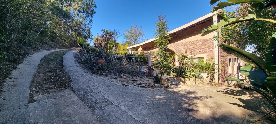 8 Bedroom Property for Sale in Nelspruit Rural Mpumalanga