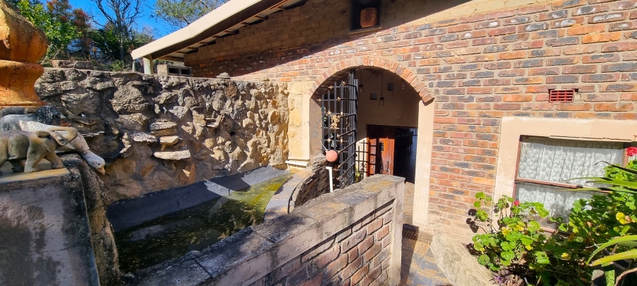 8 Bedroom Property for Sale in Nelspruit Rural Mpumalanga