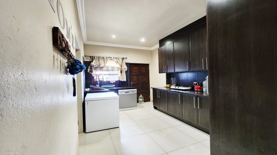 4 Bedroom Property for Sale in Malelane Mpumalanga