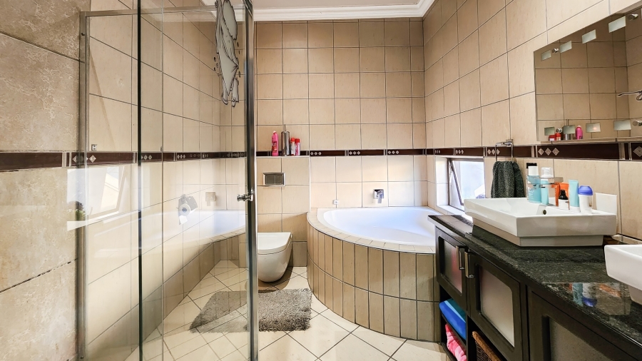 4 Bedroom Property for Sale in Malelane Mpumalanga
