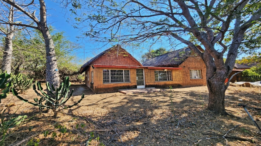 2 Bedroom Property for Sale in Marloth Park Mpumalanga