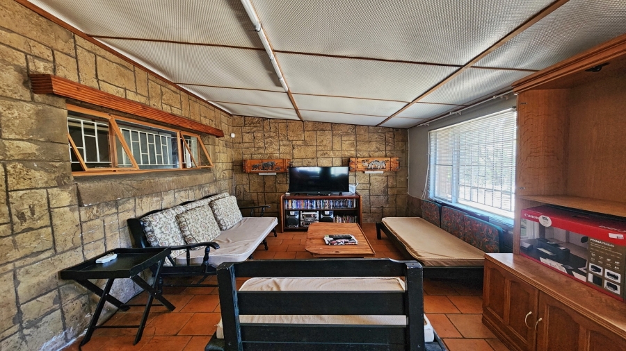 2 Bedroom Property for Sale in Marloth Park Mpumalanga
