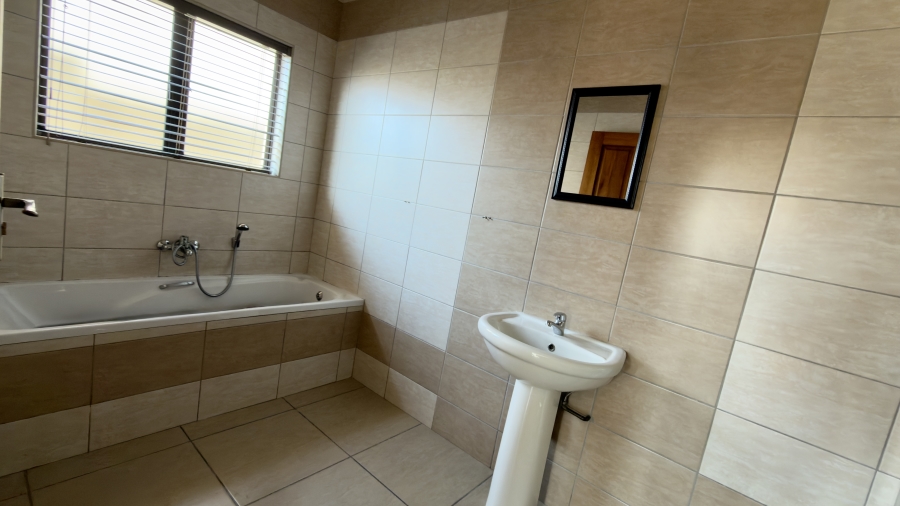 3 Bedroom Property for Sale in Noordrand Mpumalanga