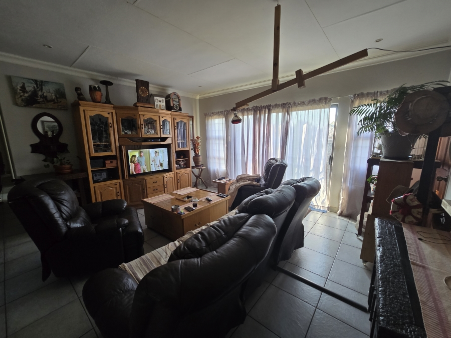 3 Bedroom Property for Sale in Middelburg Central Mpumalanga