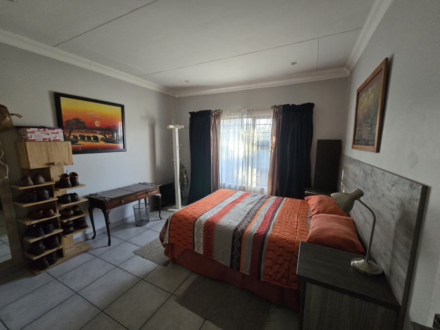 3 Bedroom Property for Sale in Middelburg Central Mpumalanga