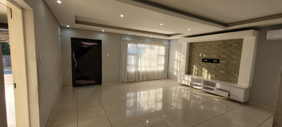 4 Bedroom Property for Sale in Aerorand Mpumalanga