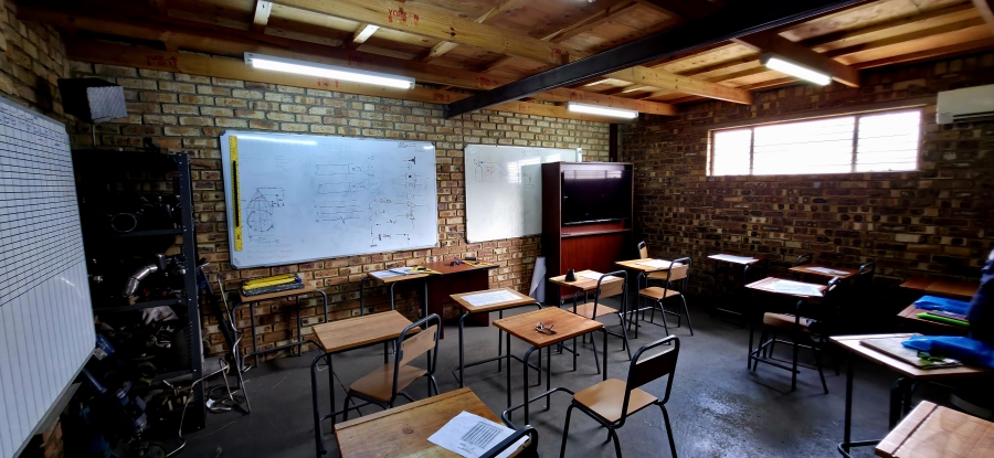 To Let Commercial Property for Rent in Klipfontein Mpumalanga