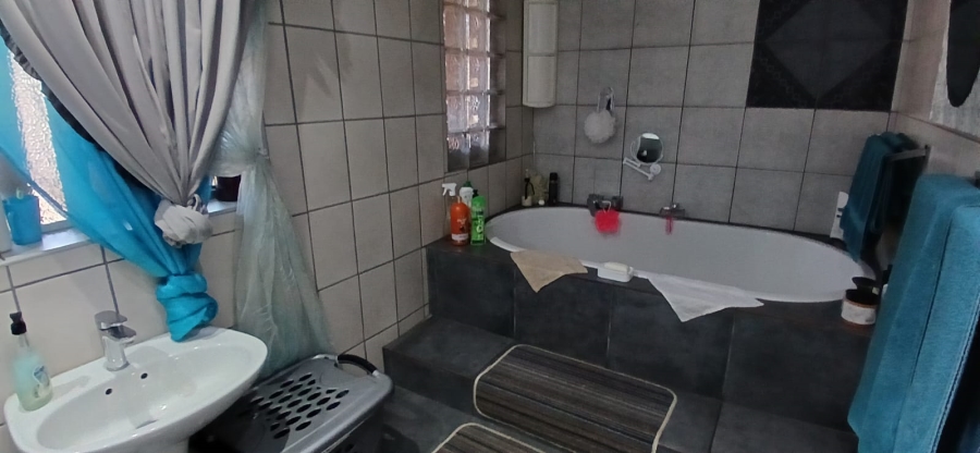 3 Bedroom Property for Sale in Reyno Ridge Mpumalanga