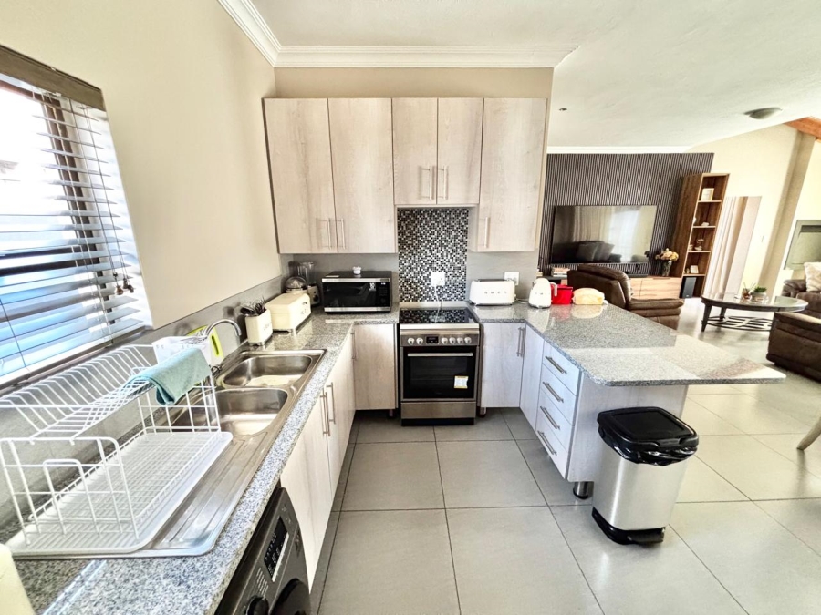 3 Bedroom Property for Sale in Terra Nova Mpumalanga