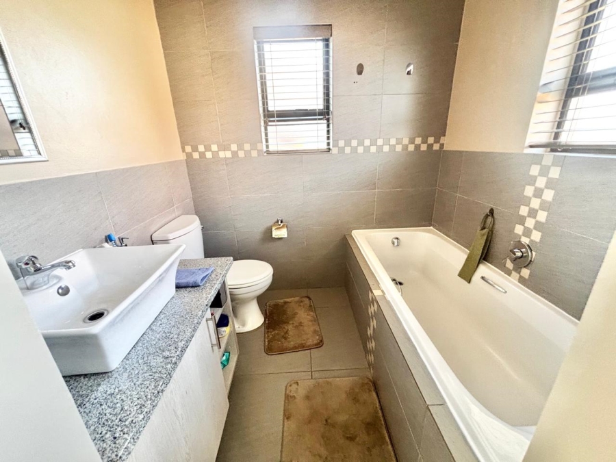 3 Bedroom Property for Sale in Terra Nova Mpumalanga
