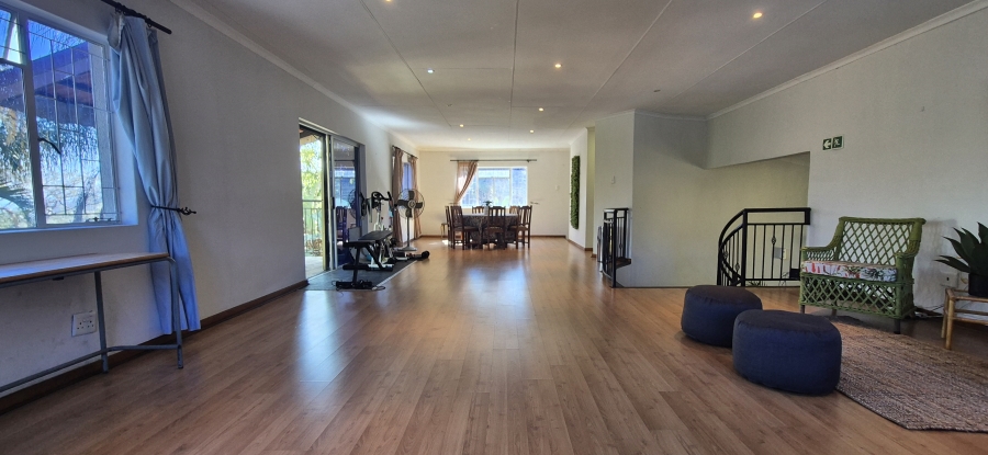5 Bedroom Property for Sale in Nelspruit Ext 13 Mpumalanga