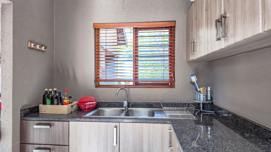 To Let 2 Bedroom Property for Rent in Sonheuwel Mpumalanga