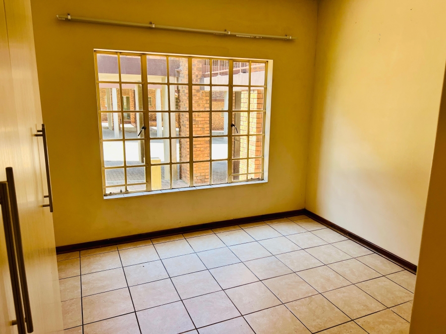 To Let 2 Bedroom Property for Rent in Del Judor Mpumalanga