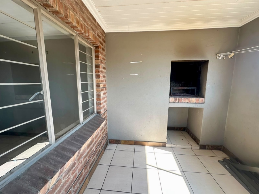 To Let 2 Bedroom Property for Rent in Witbank Ext 10 Mpumalanga