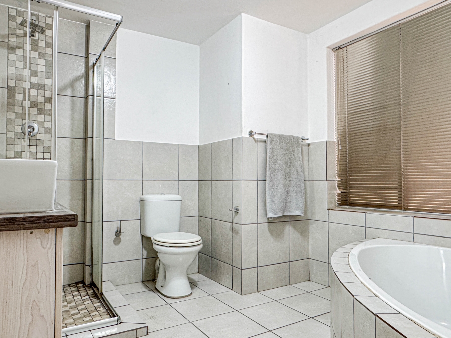 8 Bedroom Property for Sale in Nelspruit Ext 2 Mpumalanga