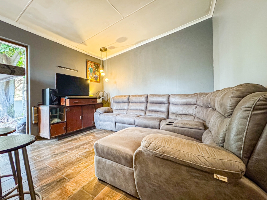 8 Bedroom Property for Sale in Nelspruit Ext 2 Mpumalanga
