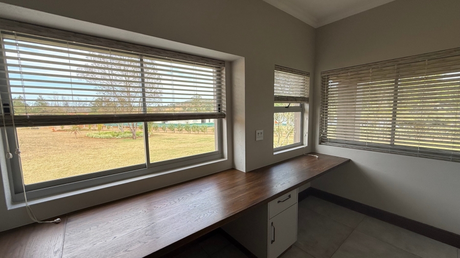 4 Bedroom Property for Sale in Sonyaka Estate Mpumalanga