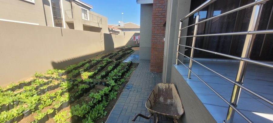 4 Bedroom Property for Sale in Aerorand Mpumalanga