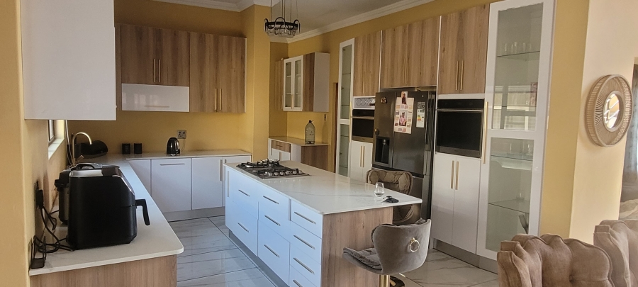 4 Bedroom Property for Sale in Aerorand Mpumalanga