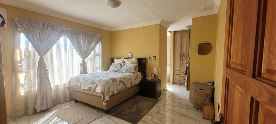 4 Bedroom Property for Sale in Aerorand Mpumalanga