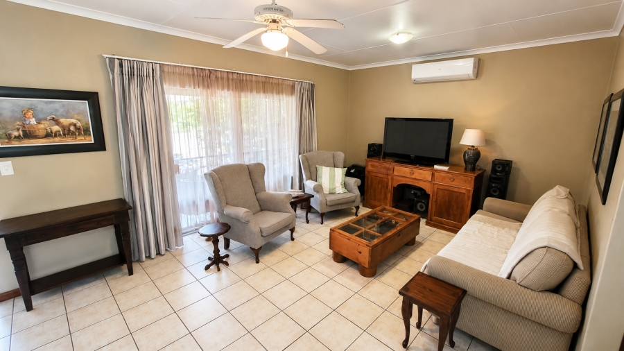 3 Bedroom Property for Sale in Sonheuwel Ext 1 Mpumalanga