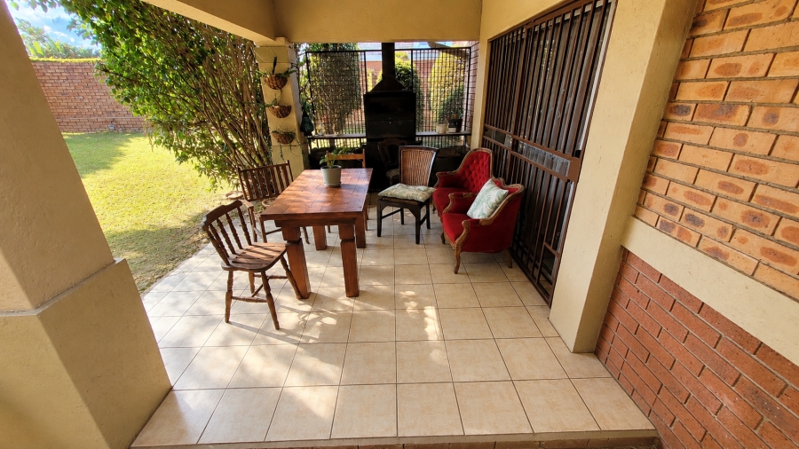 3 Bedroom Property for Sale in Sonheuwel Ext 1 Mpumalanga