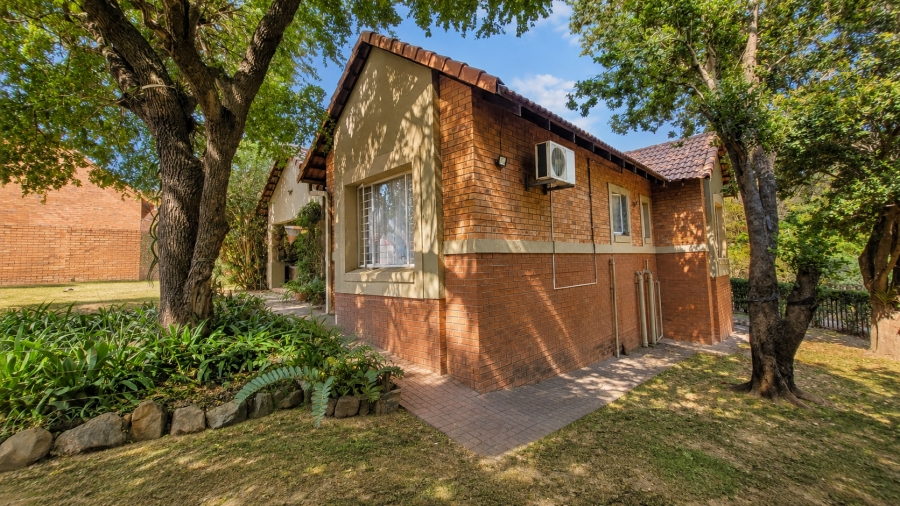 3 Bedroom Property for Sale in Sonheuwel Ext 1 Mpumalanga