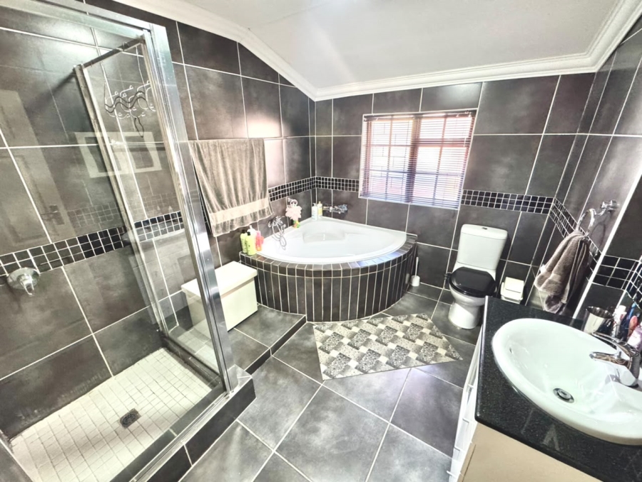 4 Bedroom Property for Sale in Secunda Mpumalanga