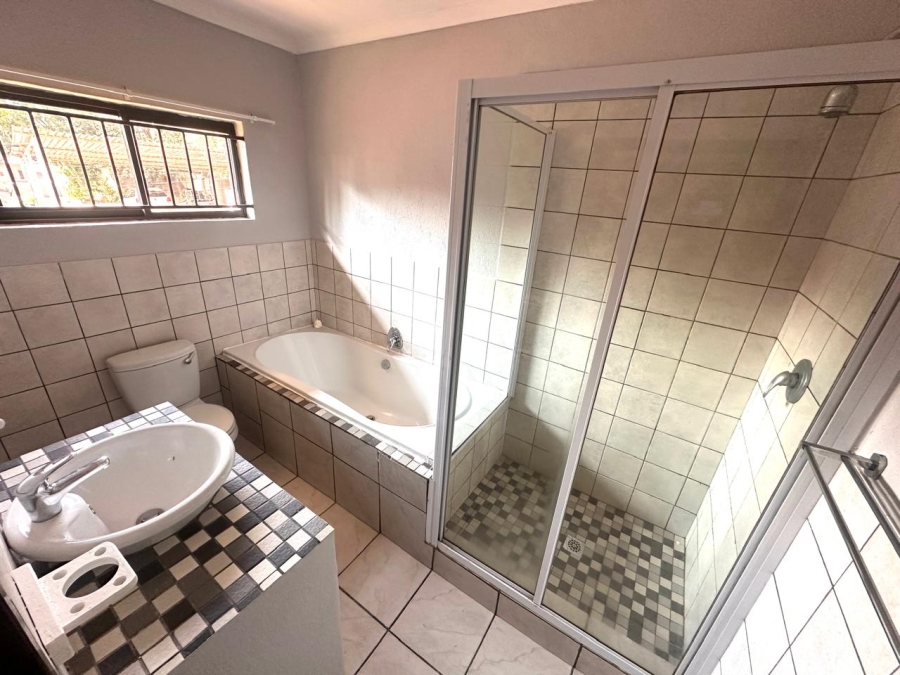 3 Bedroom Property for Sale in West Acres Mpumalanga