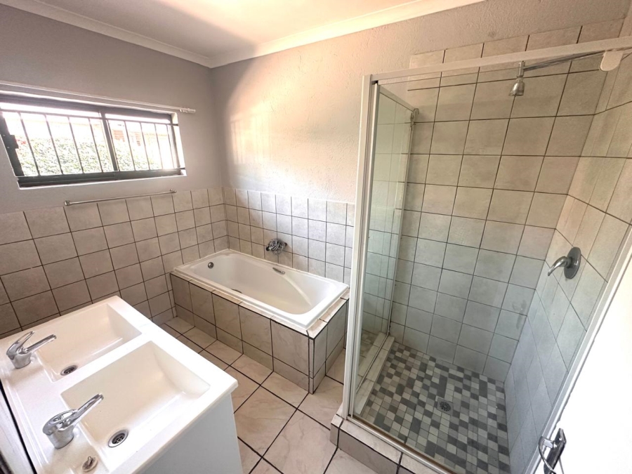 3 Bedroom Property for Sale in West Acres Mpumalanga