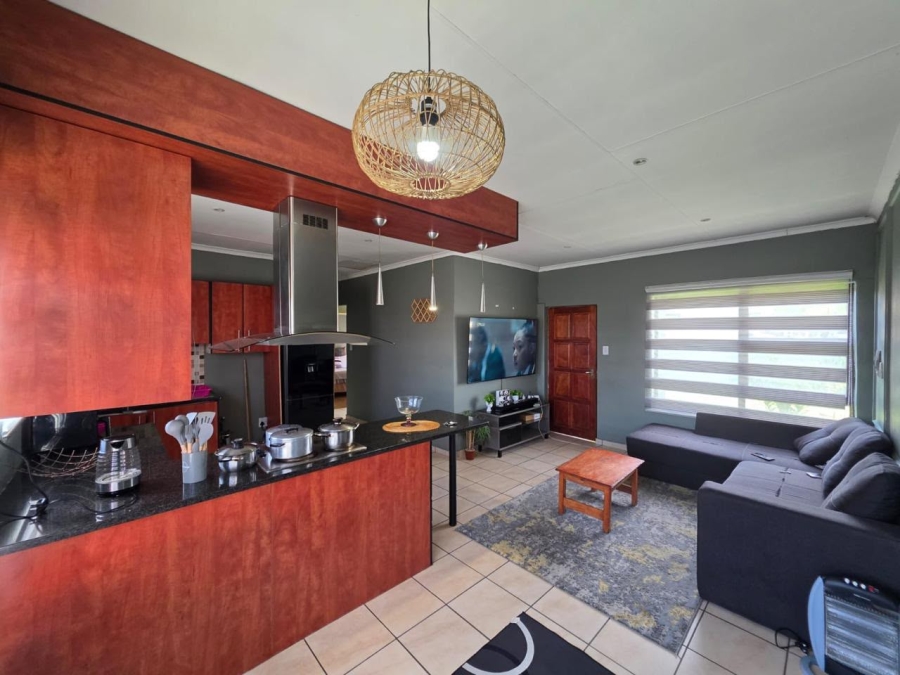 To Let 3 Bedroom Property for Rent in Jackaroo Park Mpumalanga
