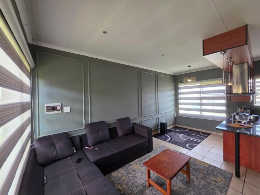To Let 3 Bedroom Property for Rent in Jackaroo Park Mpumalanga