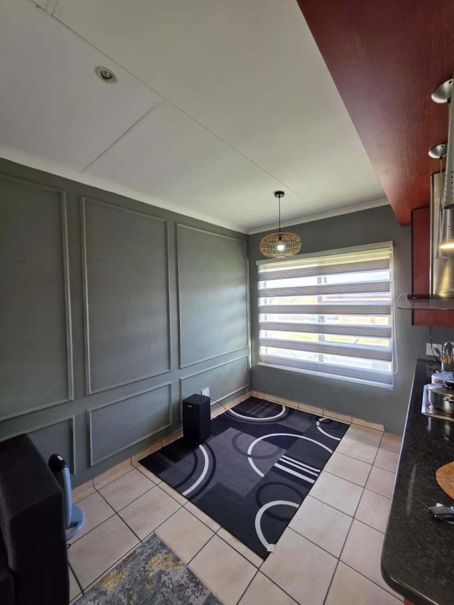 To Let 3 Bedroom Property for Rent in Jackaroo Park Mpumalanga