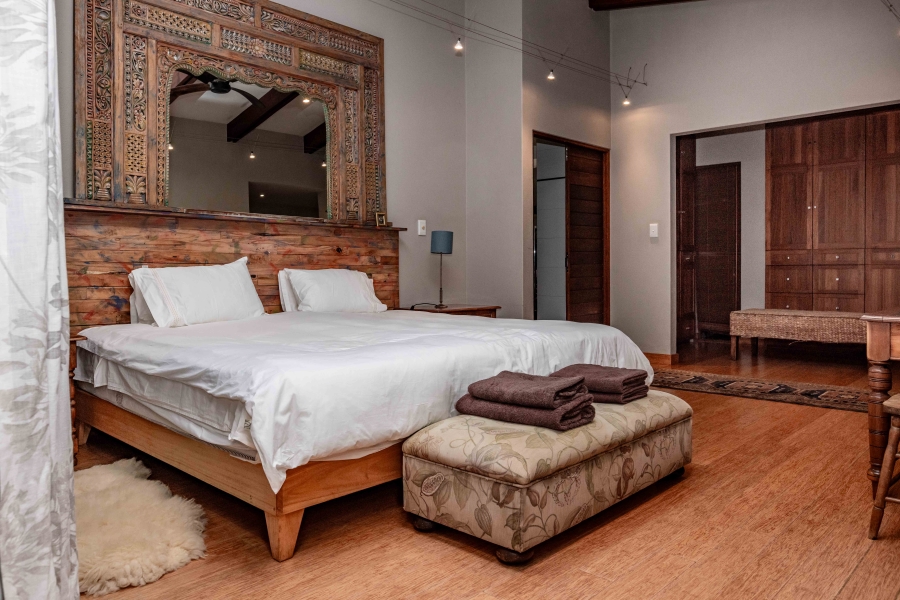 8 Bedroom Property for Sale in White River Mpumalanga