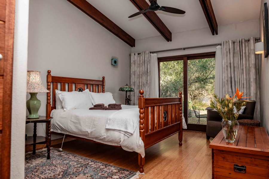 8 Bedroom Property for Sale in White River Mpumalanga