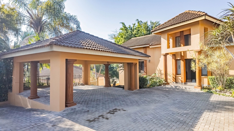 3 Bedroom Property for Sale in Matumi Golf Estate Mpumalanga