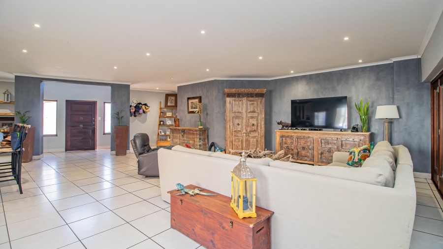 3 Bedroom Property for Sale in Matumi Golf Estate Mpumalanga