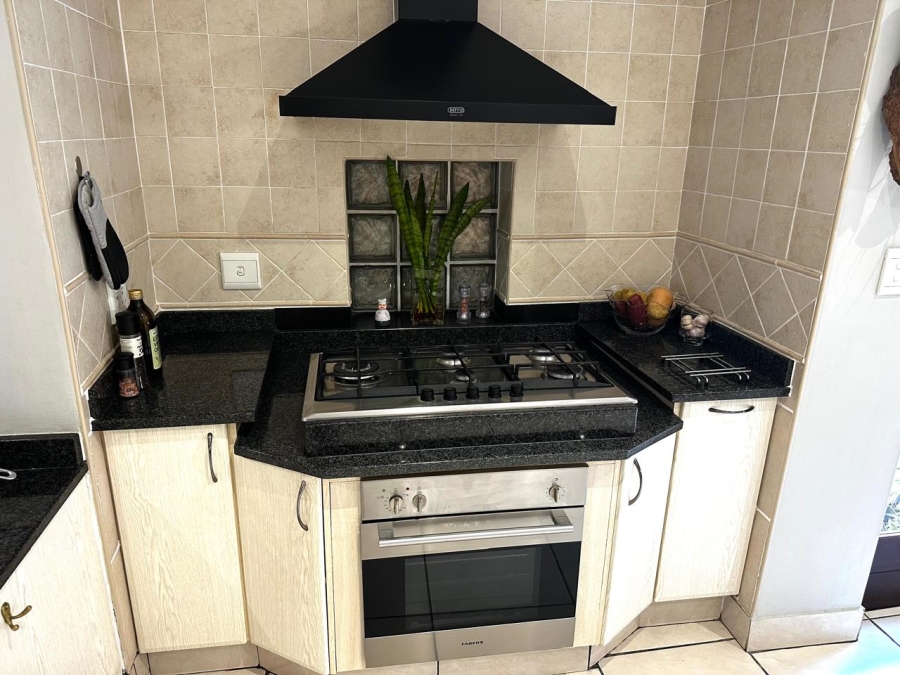 3 Bedroom Property for Sale in Matumi Golf Estate Mpumalanga