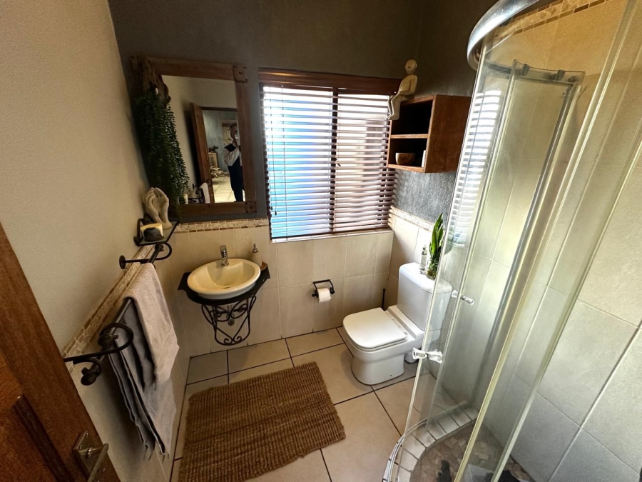 3 Bedroom Property for Sale in Matumi Golf Estate Mpumalanga