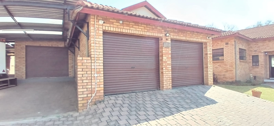 4 Bedroom Property for Sale in Ben Fleur Mpumalanga
