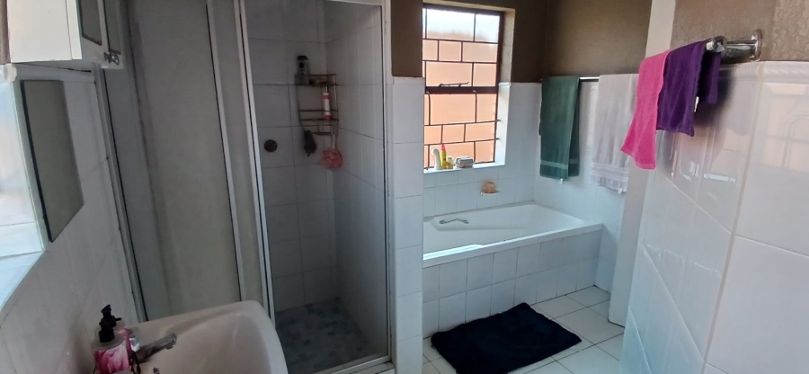 4 Bedroom Property for Sale in Ben Fleur Mpumalanga