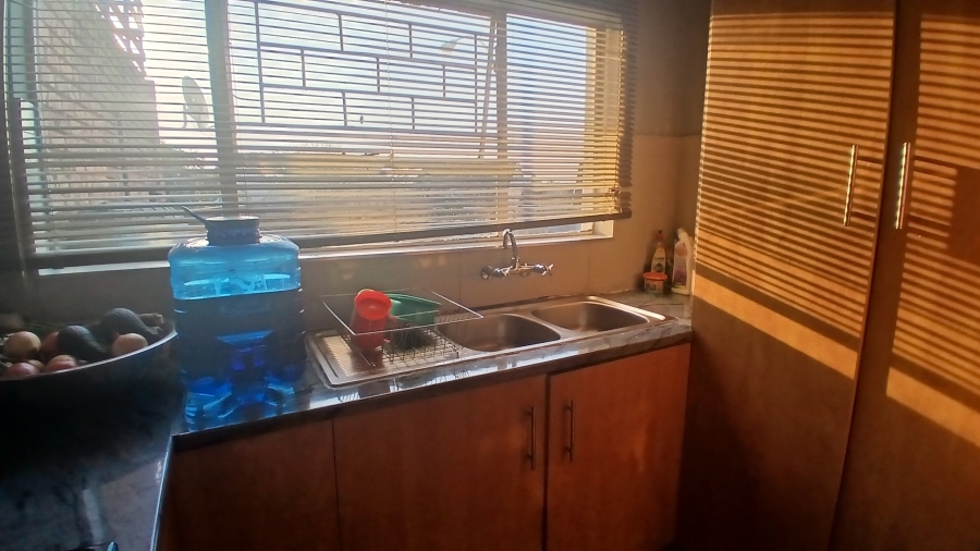 2 Bedroom Property for Sale in Sonheuwel Ext 1 Mpumalanga