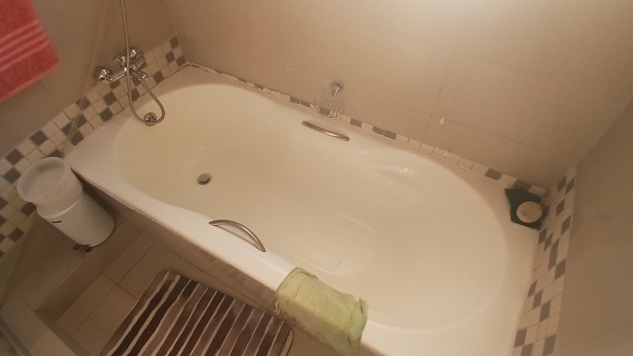 2 Bedroom Property for Sale in Sonheuwel Ext 1 Mpumalanga