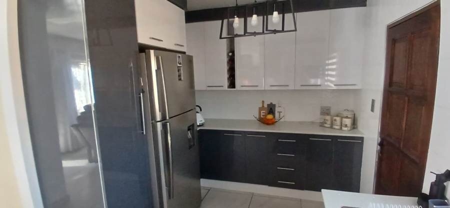 3 Bedroom Property for Sale in Jackaroo Park Mpumalanga