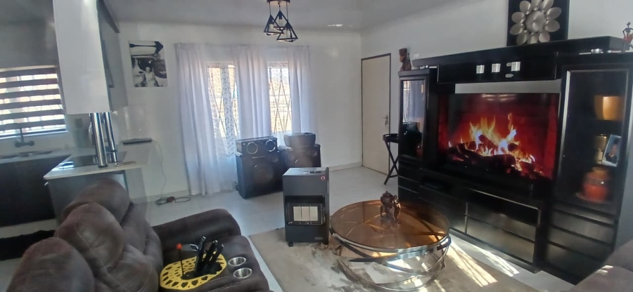 3 Bedroom Property for Sale in Jackaroo Park Mpumalanga