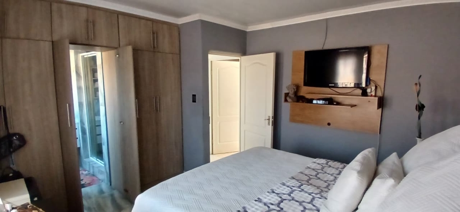 3 Bedroom Property for Sale in Jackaroo Park Mpumalanga