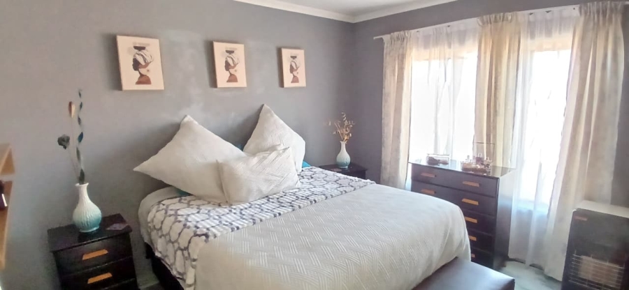 3 Bedroom Property for Sale in Jackaroo Park Mpumalanga