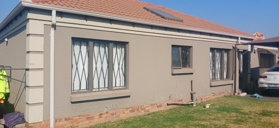 3 Bedroom Property for Sale in Jackaroo Park Mpumalanga